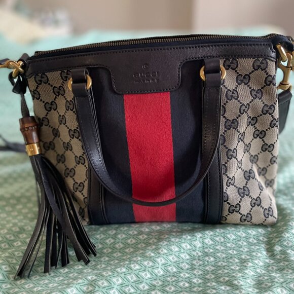 VINTAGE GUCCI NAVY CROSSBODY BAG WITH FRINGE TASSEL - Picture 1 of 7